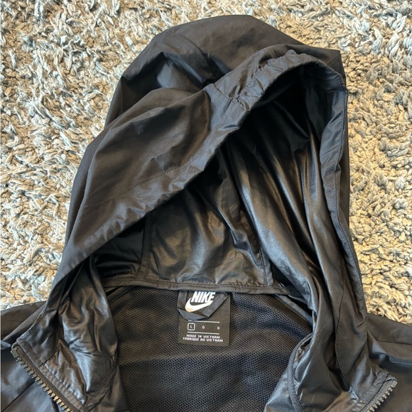 Nike Windbreaker - Picture 5 of 5